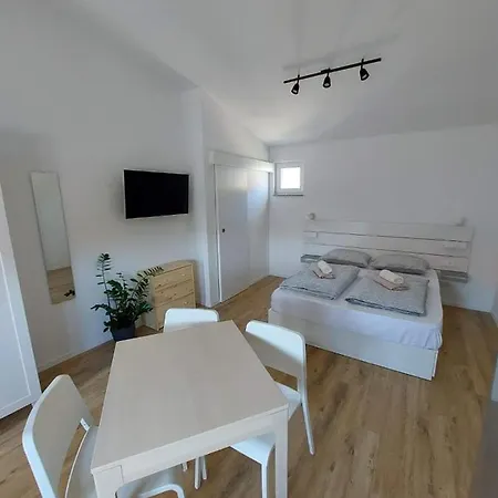 Apartment Climber Starigrad Paklenica