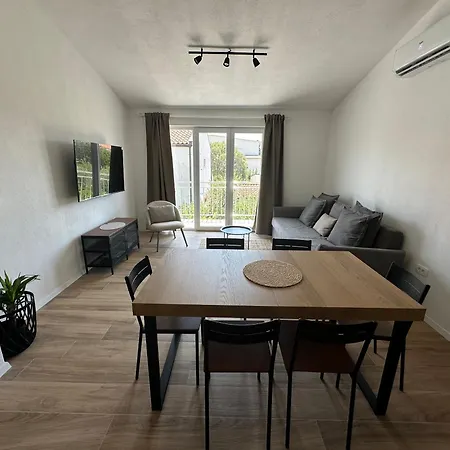 Climber Apartment *